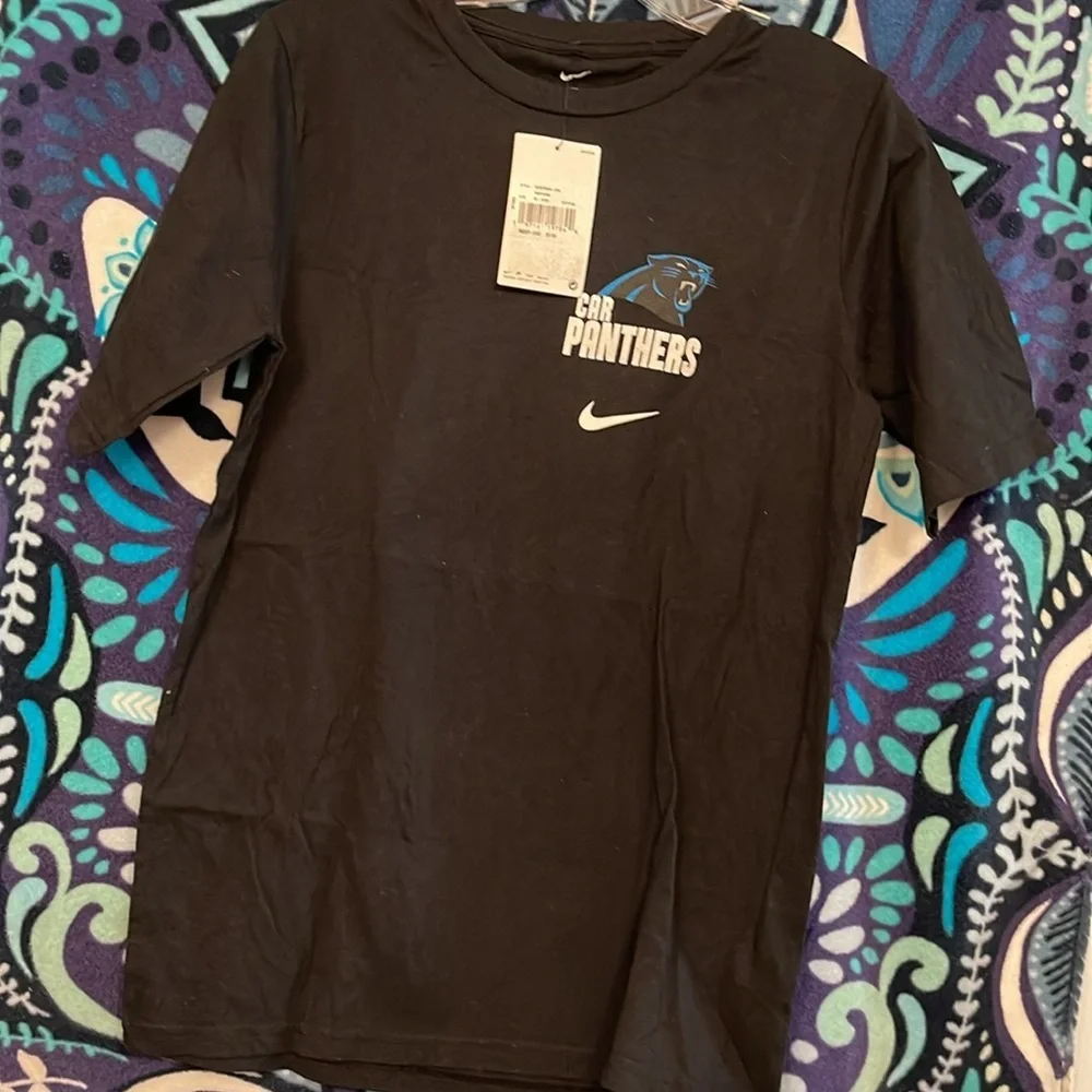 NWT kid’s Carolina Panthers Nike tshirt XL